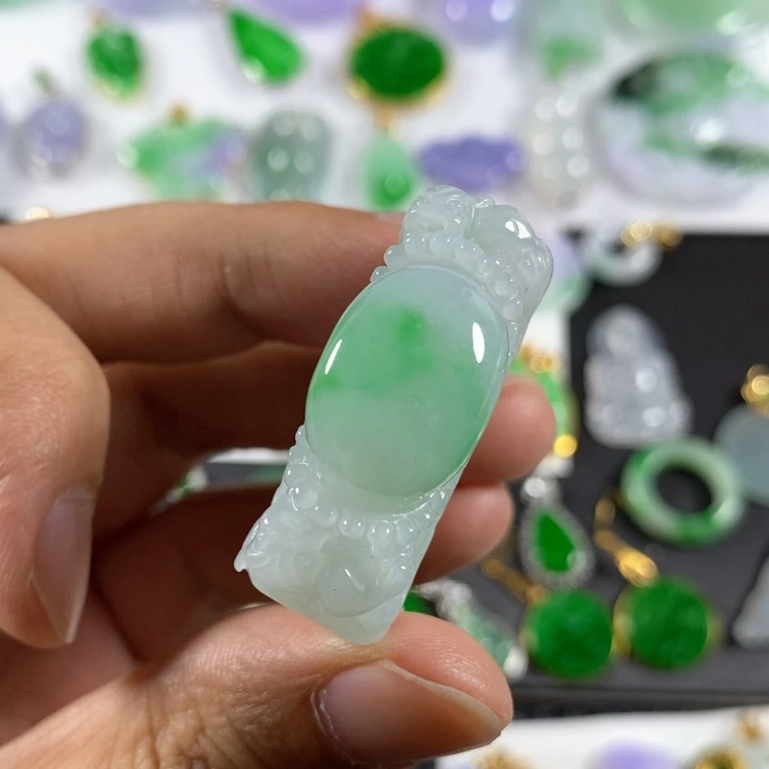 翡翠戒指未镶嵌L****虞翡翠