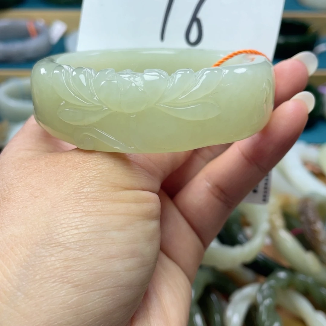 未镶嵌手镯和田玉圈口56