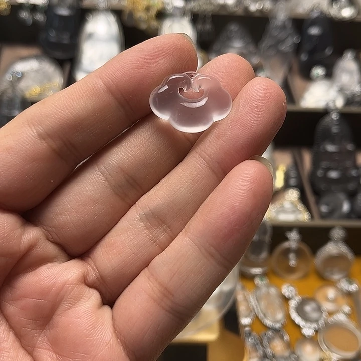 石英质玉未镶嵌祥云锁