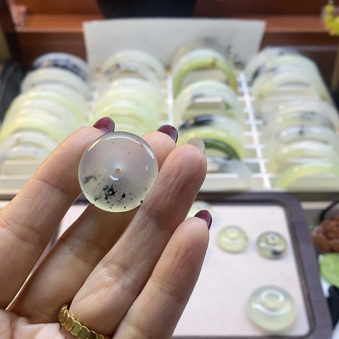 蛇纹石玉手镯未镶嵌Y*o