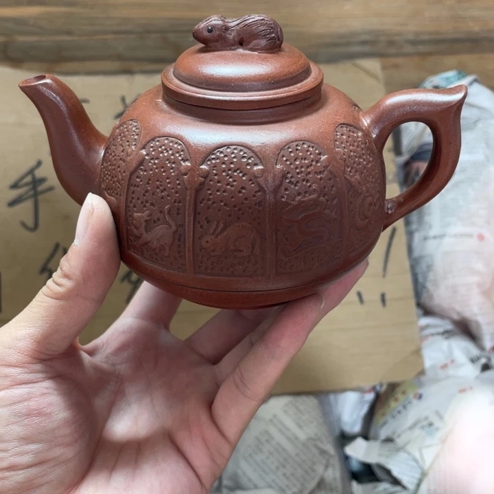 茶壶紫砂老厂紫砂壶一件。