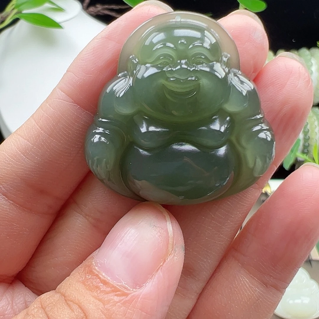 K***N颈饰未镶嵌和田玉