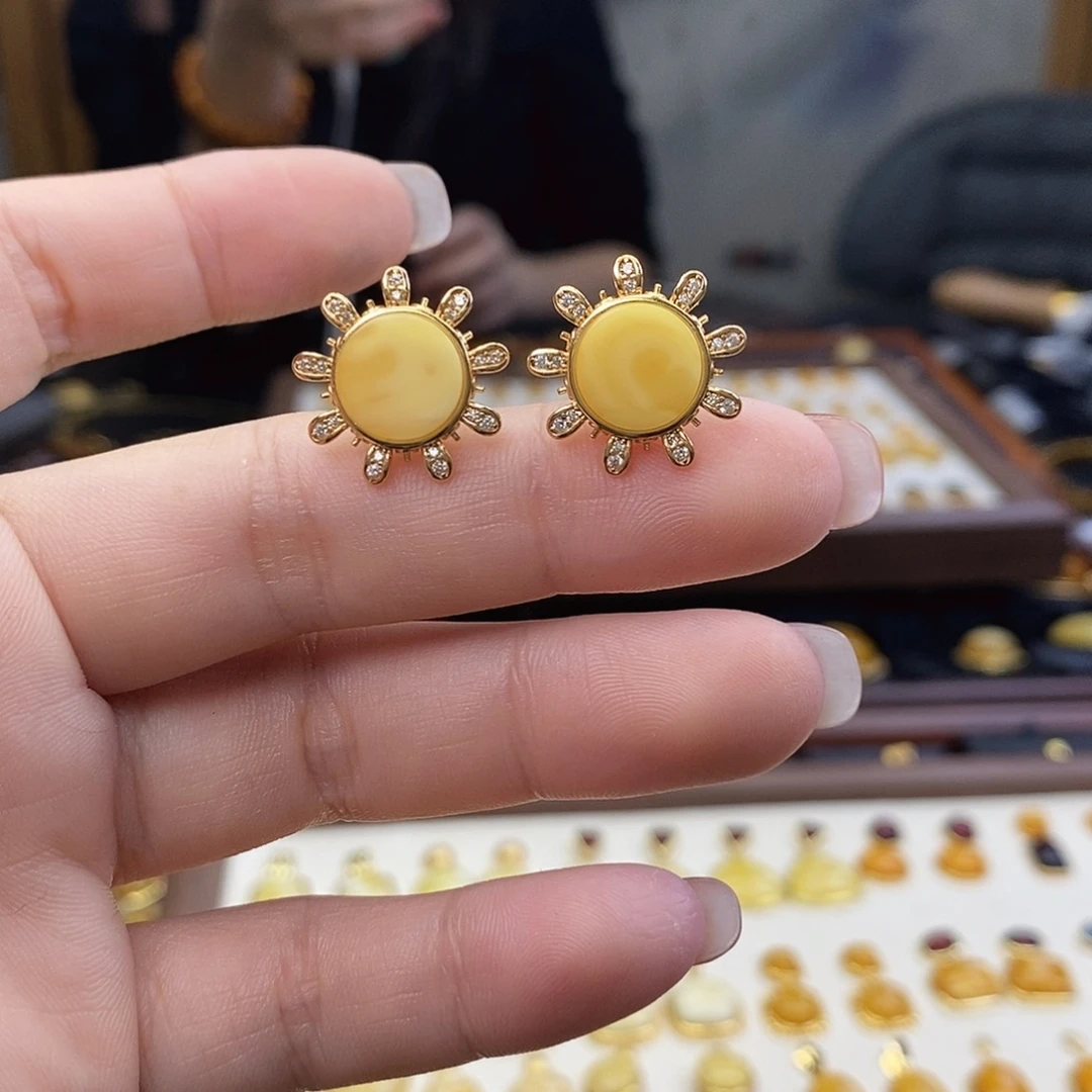 琥珀未镶嵌裸石成品