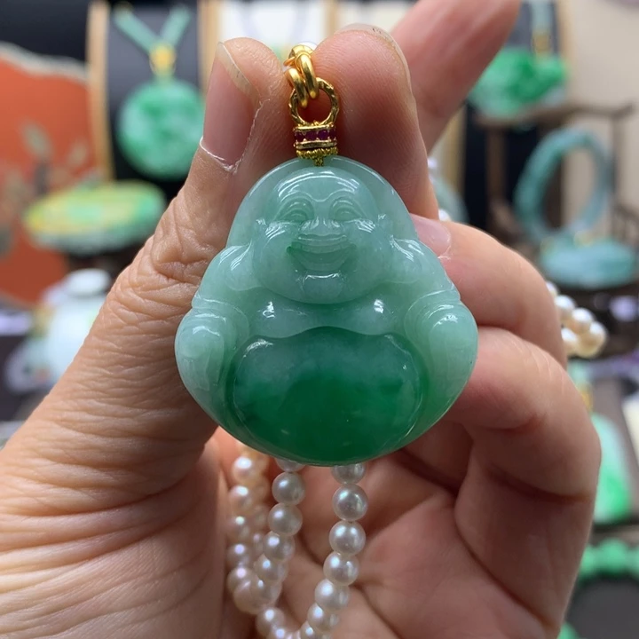 翡翠未镶嵌吊坠(赠链)