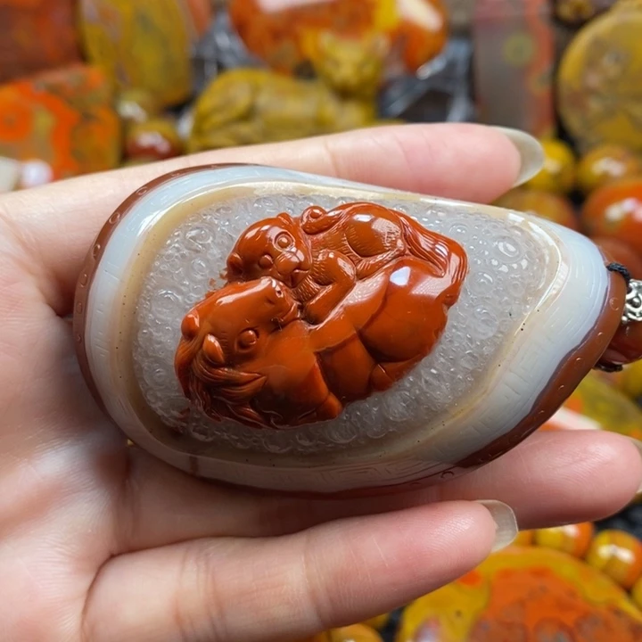 玛瑙/玉髓颈饰未镶嵌