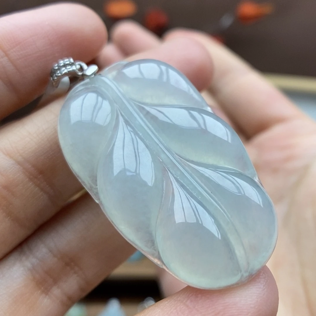 【闪购商品】颈饰银S925镶嵌翡翠50