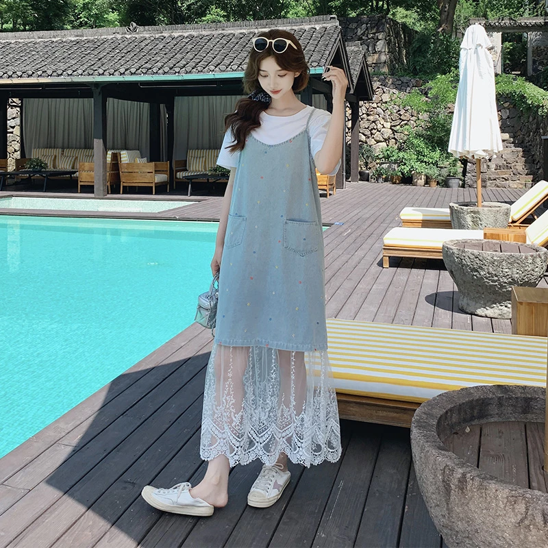 假两件蕾丝拼接牛仔背带连衣裙套装女夏季2025新款吊带长裙两件套