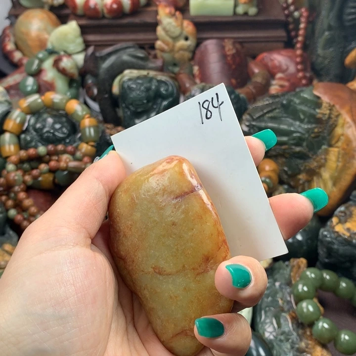 岫岩河磨玉（透闪石质玉）把件未镶嵌