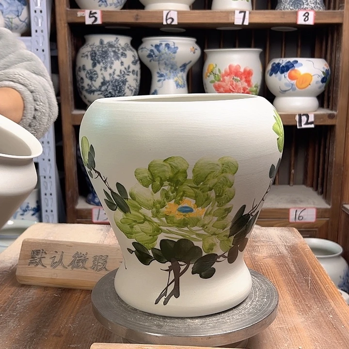 陶鱼尾绿绿牡丹陶瓷