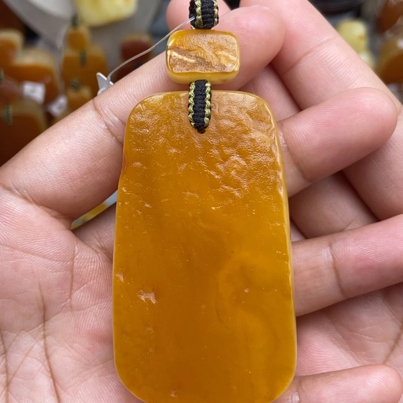 【闪购商品】琥珀颈饰未镶嵌