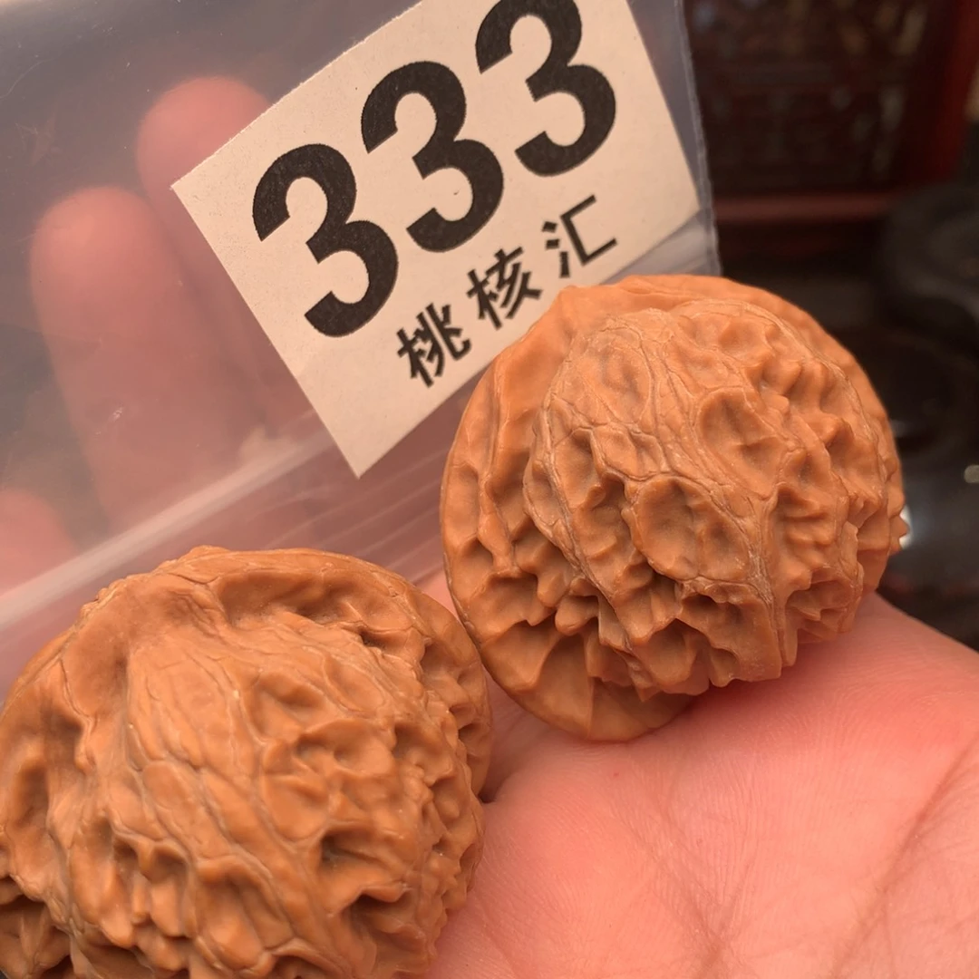 文玩核桃把件小*哥宫灯40