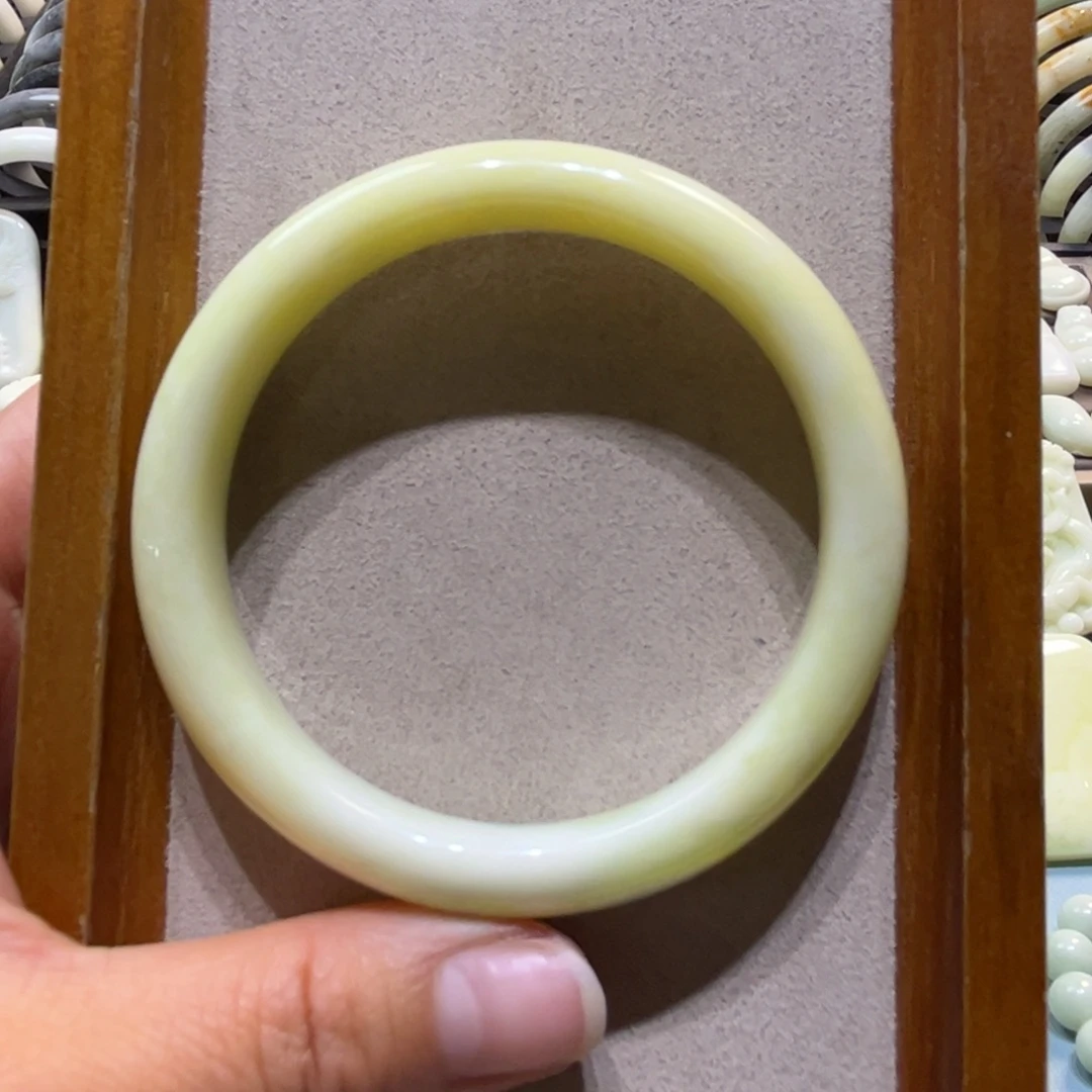 蓝田玉（蛇纹石化大理石玉）未镶嵌手镯