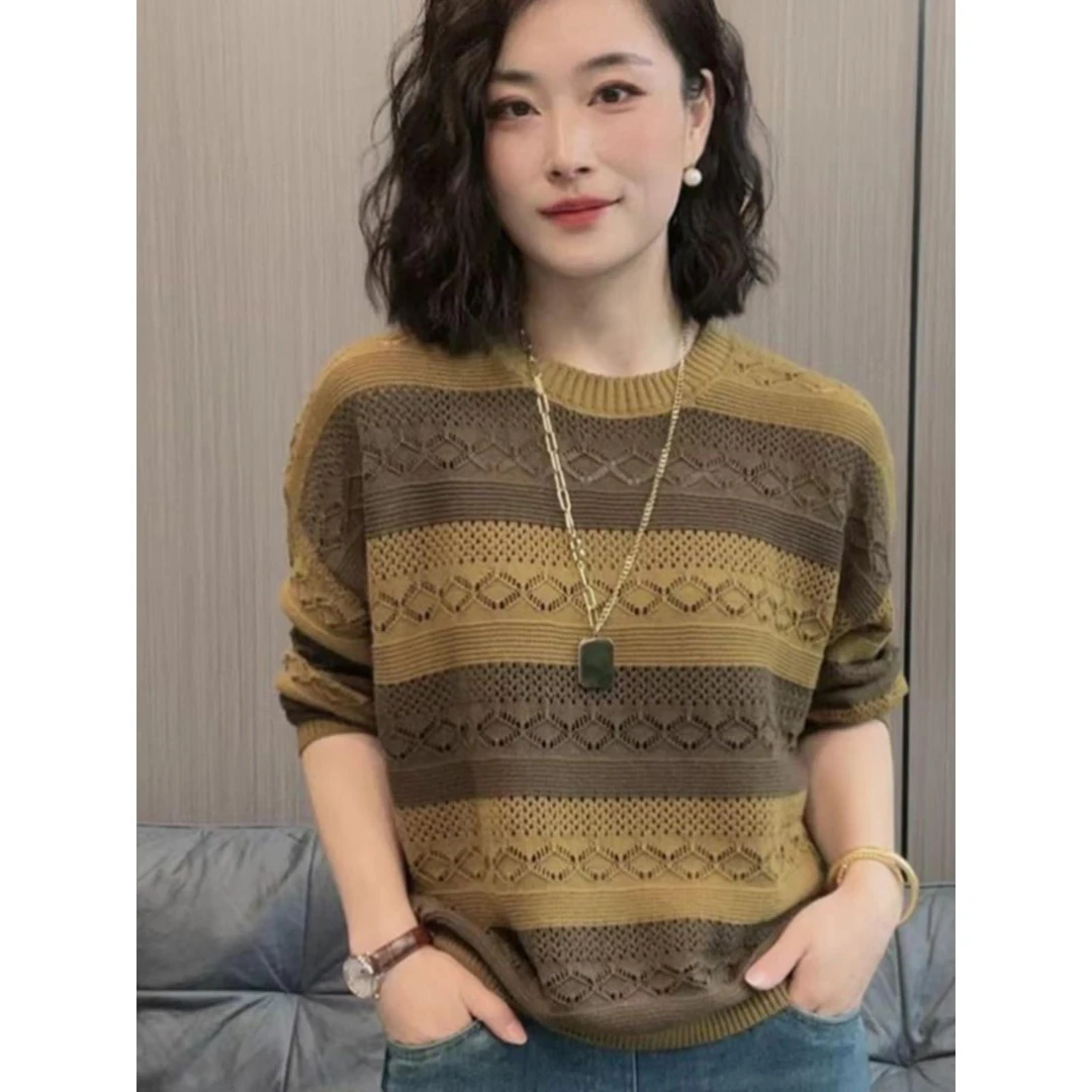 2025年春装新款时尚条纹拼接针织衫女宽松遮肚显瘦百搭打底毛衣
