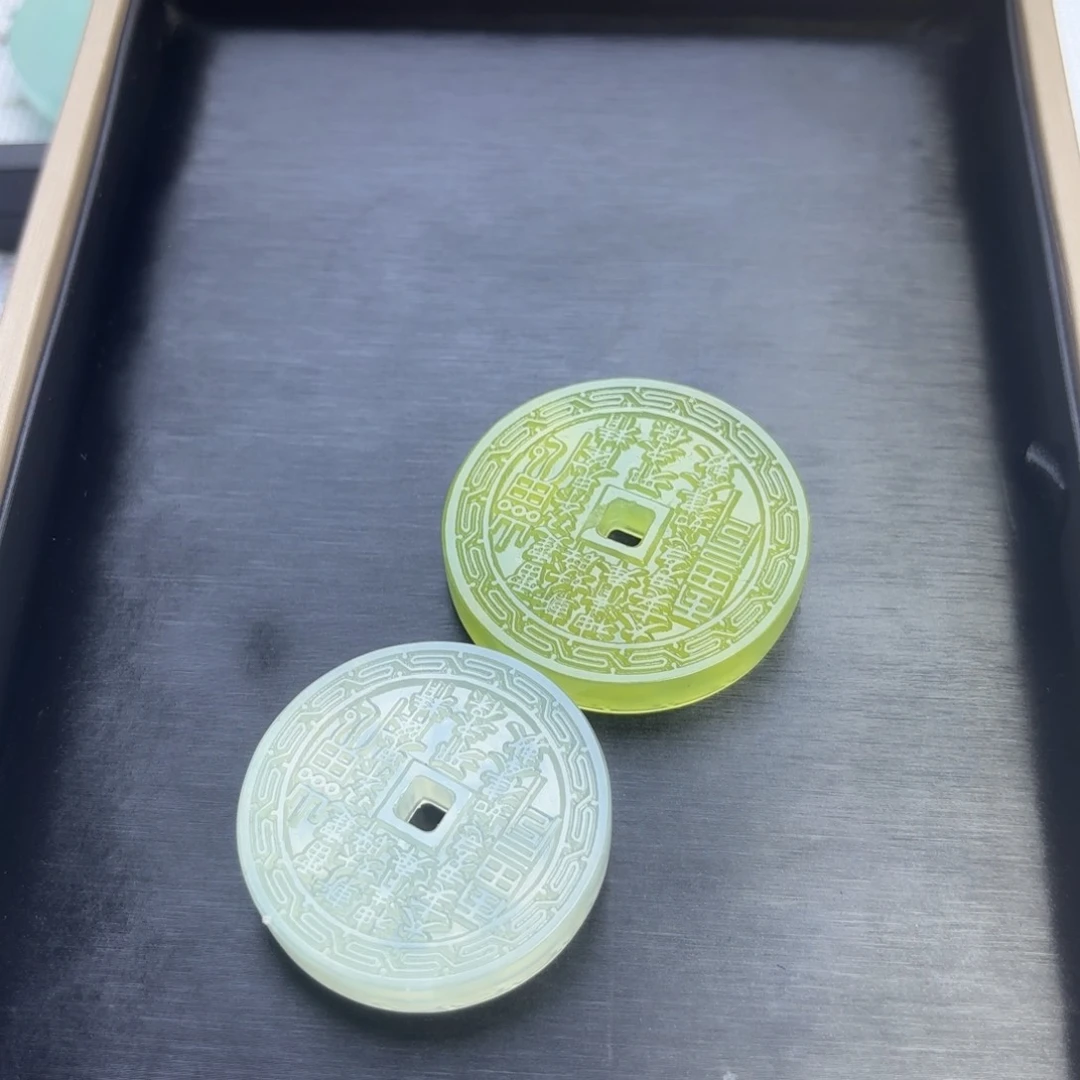 蛇纹石玉未镶嵌吊坠(不含链)花**作