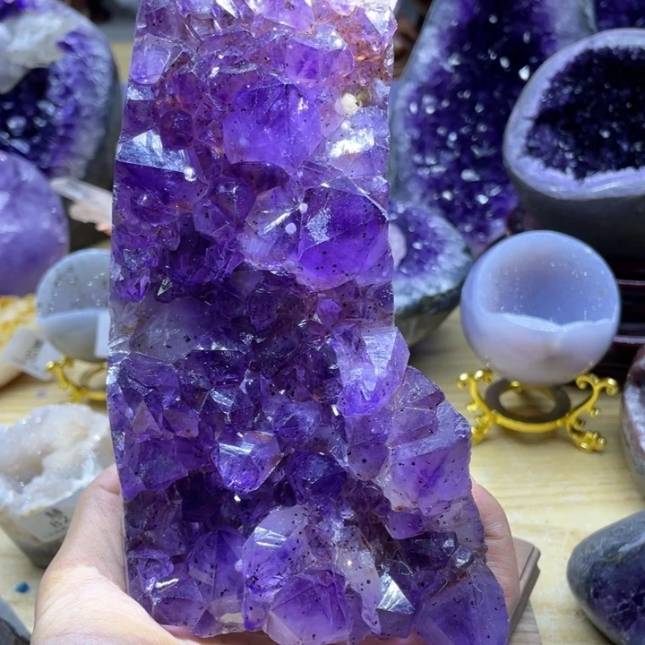 未镶嵌水晶大型摆件（非配饰）