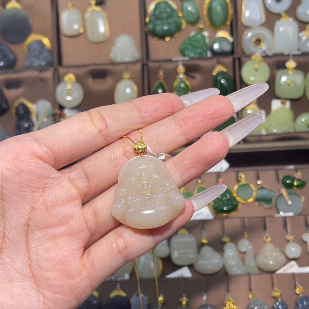 ღ***梅和田玉18K金镶嵌吊坠(赠链)