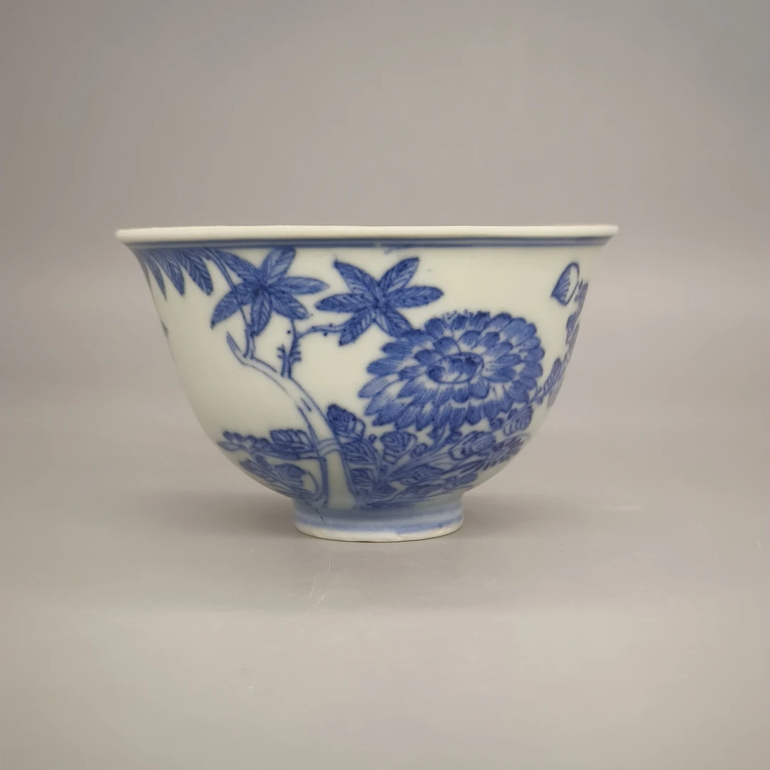 92501013*清嘉庆青花花卉纹茶圆/瓷器九/江苏省文物总店