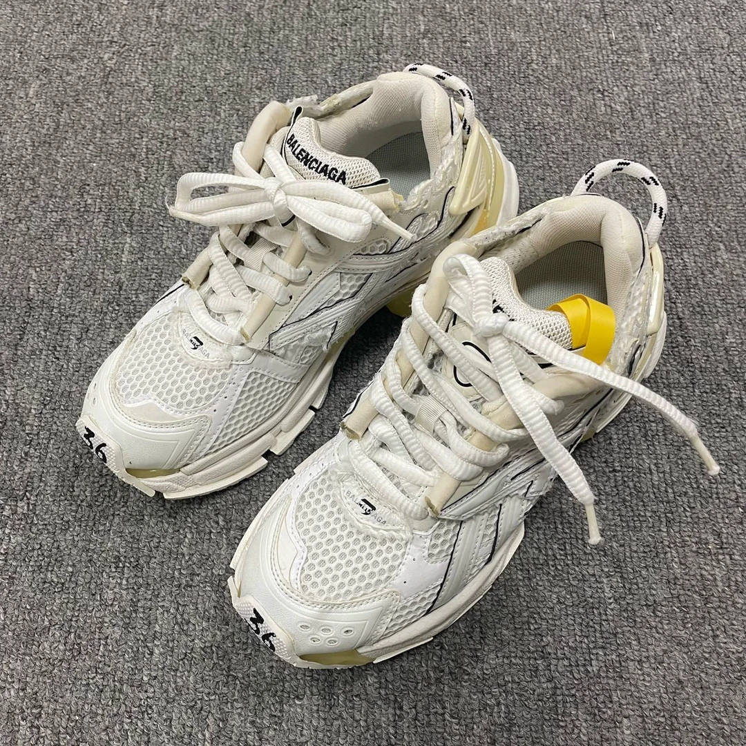 95新 Balenciaga/巴黎世家 （有盒）Runner 做旧低帮老爹 36码/5925