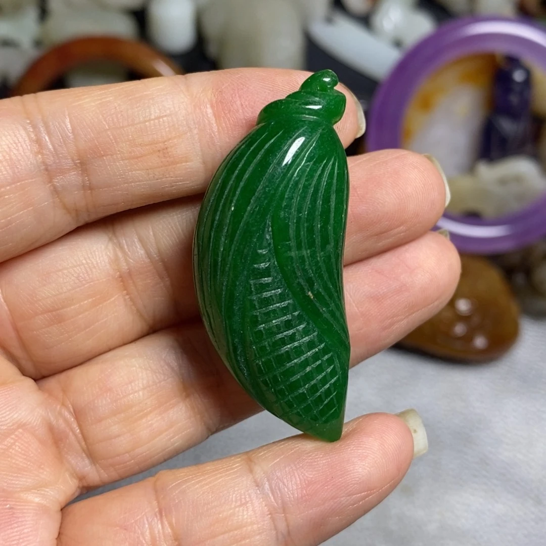 颈饰未镶嵌和田玉（糖玉）