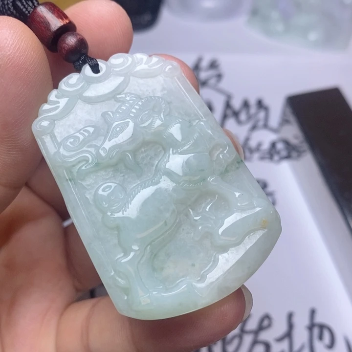 颈饰未镶嵌翡翠翡翠