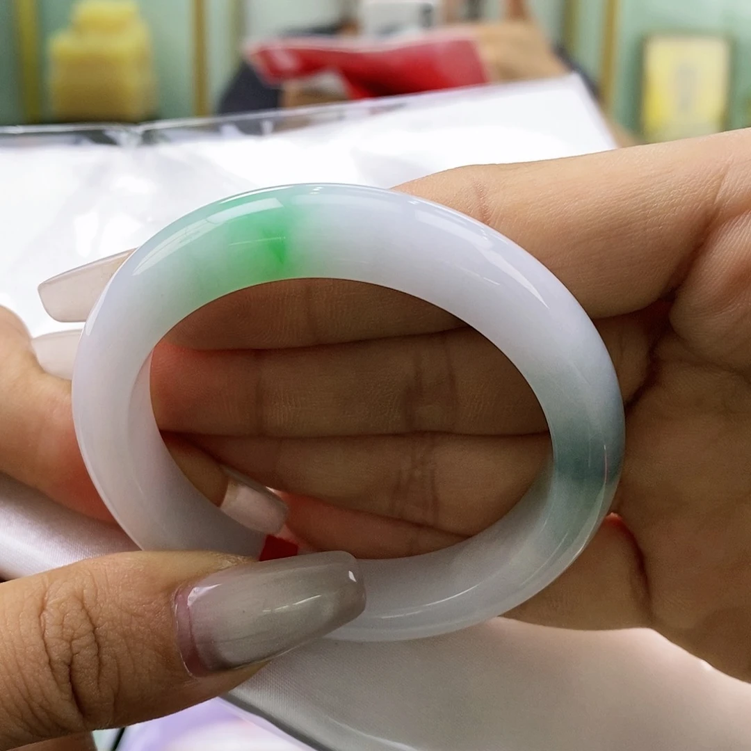 【闪购商品】未镶嵌手镯翡翠
