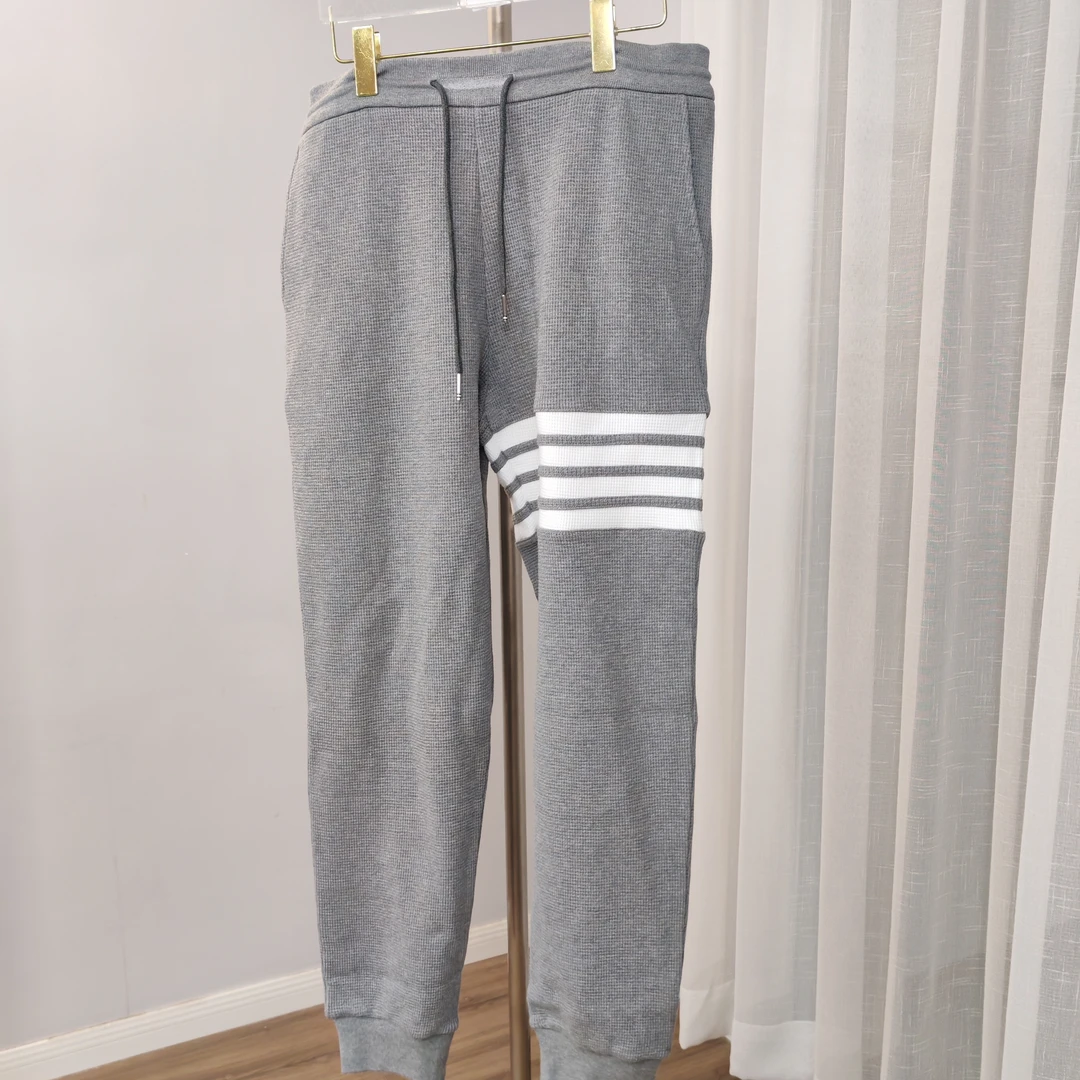 99新 THOMBROWNE TB华夫格束脚卫裤 001