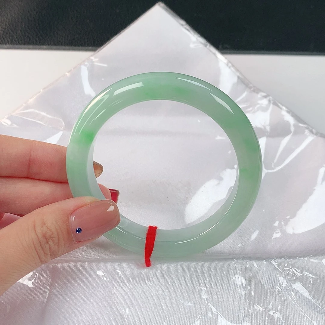 未镶嵌手镯翡翠095