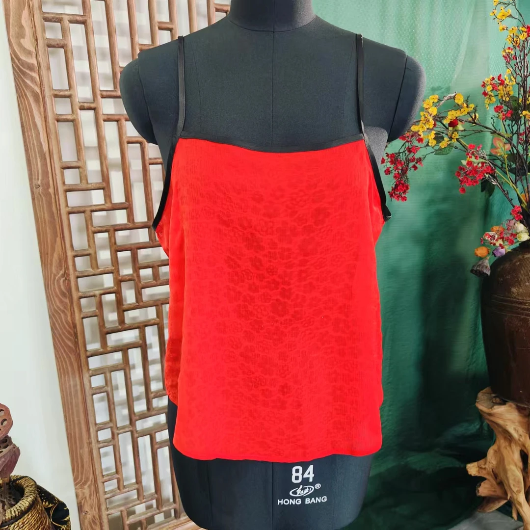 凤徕兮私人定制的红色暗纹光板背心吊带（LS163-7）纱