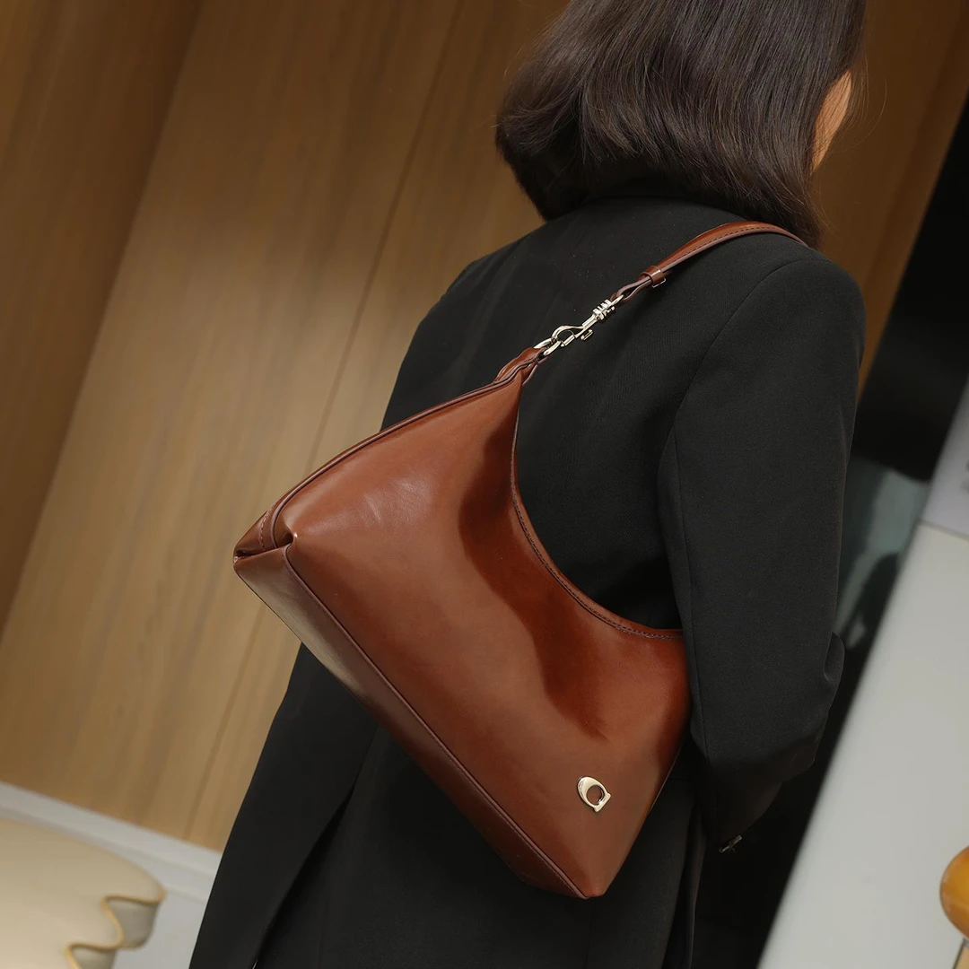 轻奢时尚女款包包百搭腋下包托特包女士简约单肩包休闲女包通勤包