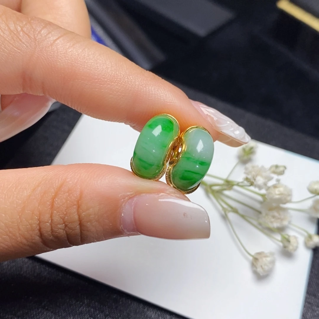 翡翠耳饰18K金镶嵌设计款马鞍小耳包