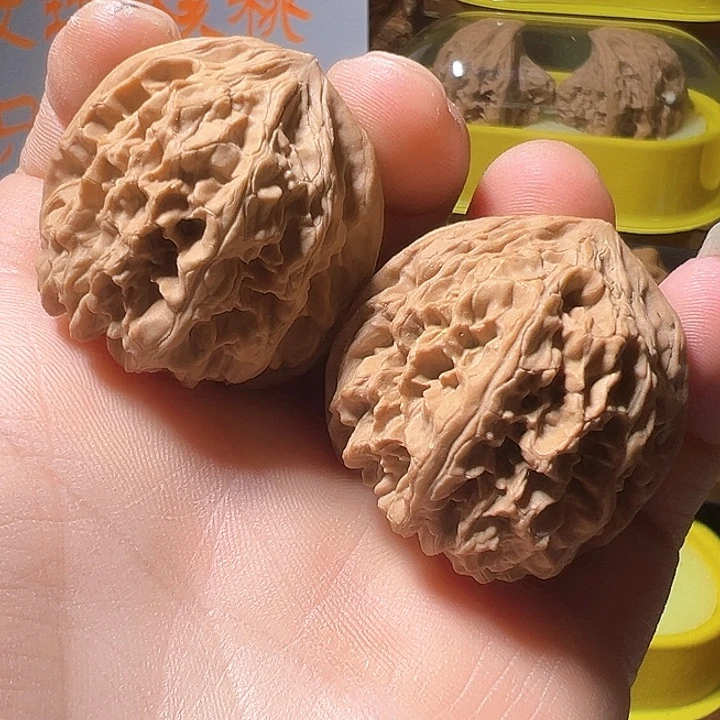 文玩核桃吊坠38尺寸野牛