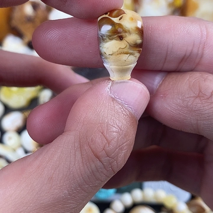 琥珀未镶嵌裸石我