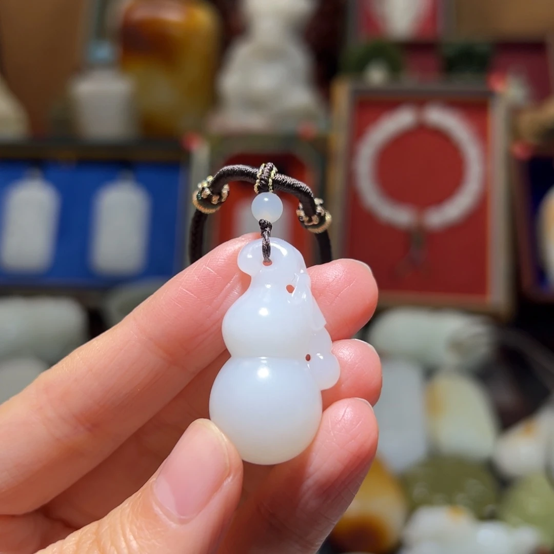 默***生和田玉未镶嵌挂件