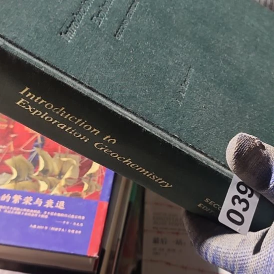 396号外文书默认瑕疵介意