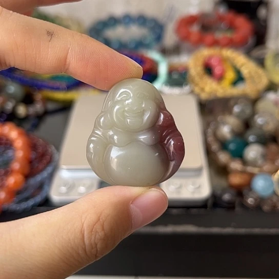 玛瑙/玉髓颈饰未镶嵌矿坑