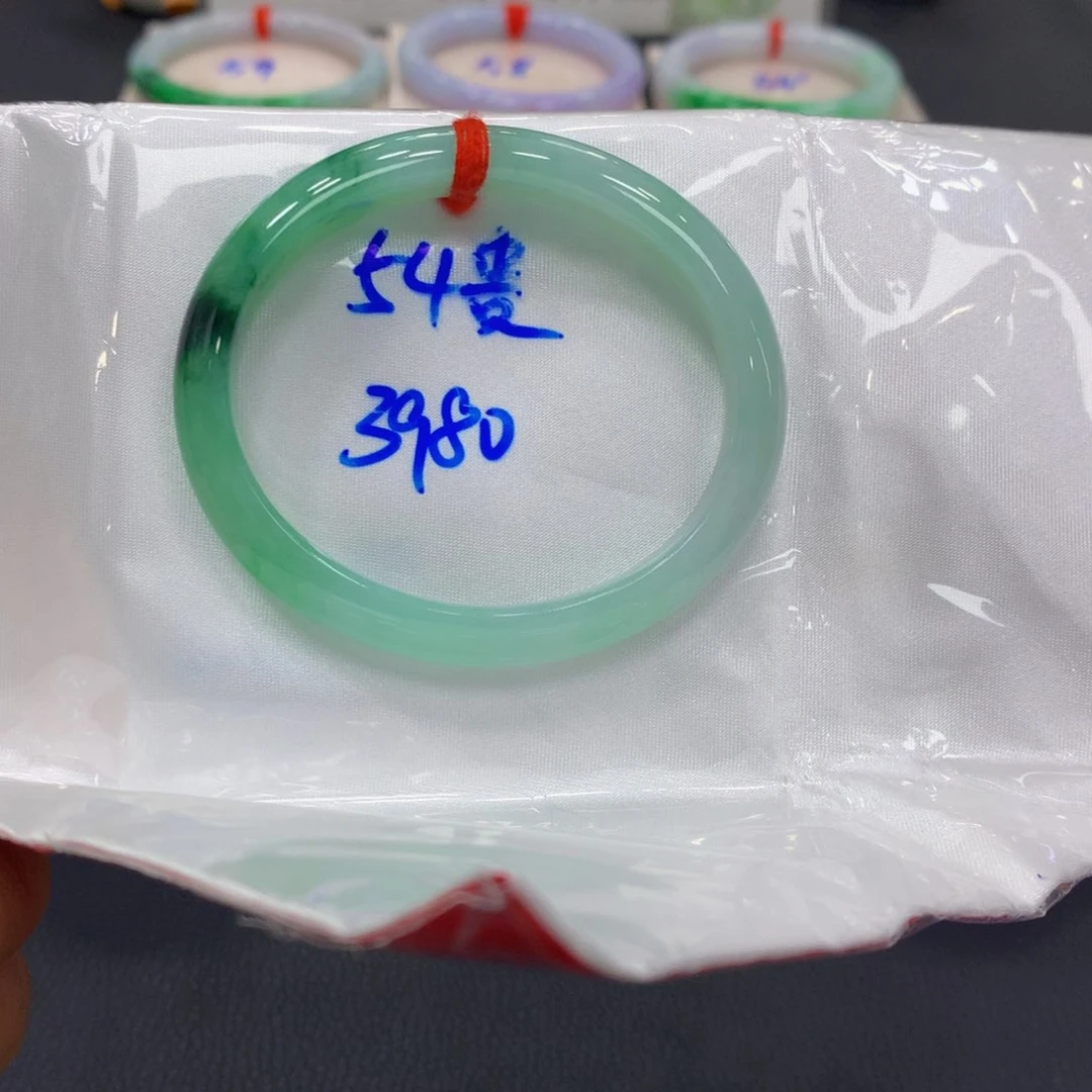 翡翠手镯未镶嵌翡翠10