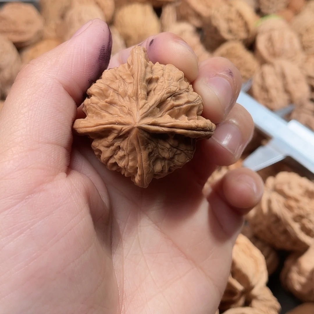 文玩核桃吊坠雁*飛40玉溪