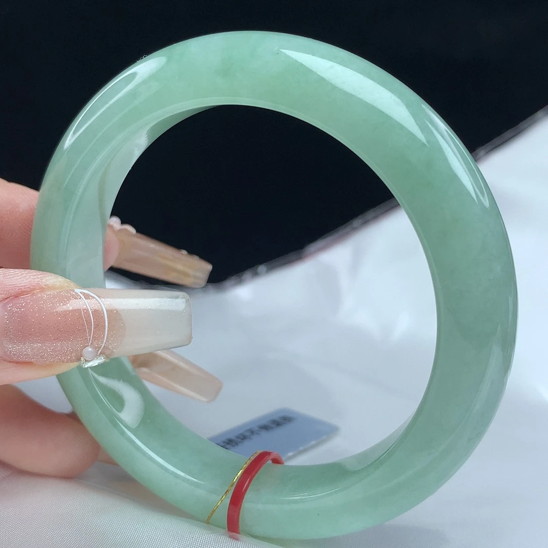 翡翠手镯未镶嵌55圈3377