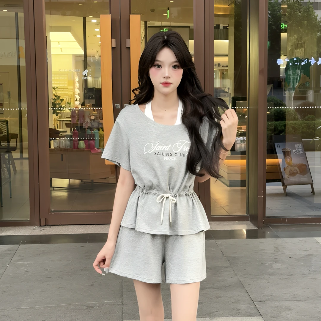 【蔡小姐】2025夏季新款时尚套装设计感挂脖收腰短袖休闲上衣+短裤