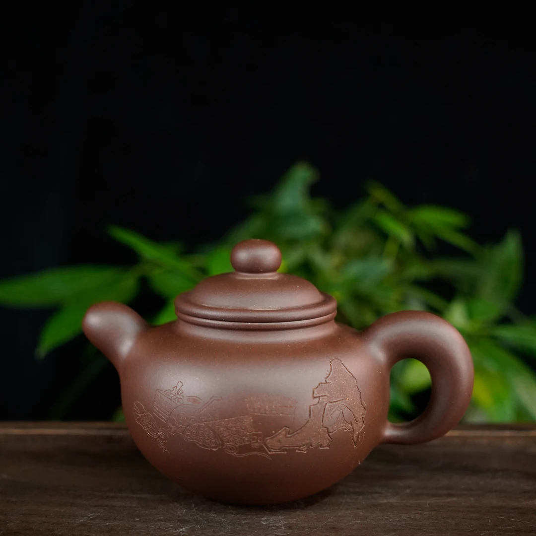 GSZS-4884   实力派   宜兴手工紫砂   道洪掇只