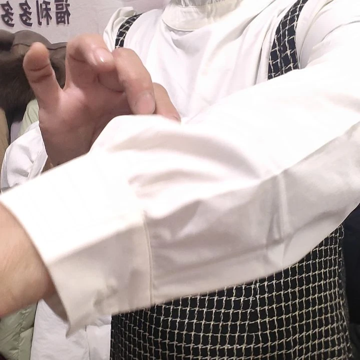 外套穿着舒服透气性