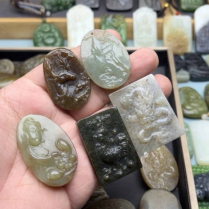 和田玉未镶嵌颈饰五个打包