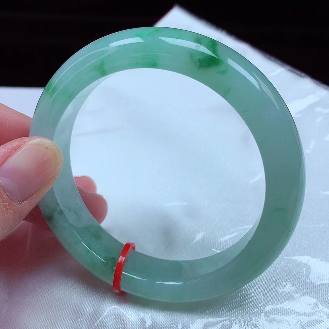 翡翠手镯未镶嵌57-58圈