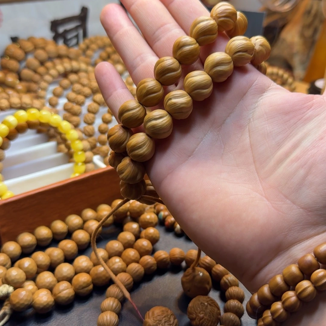 吊坠猴头核桃卷卷酥