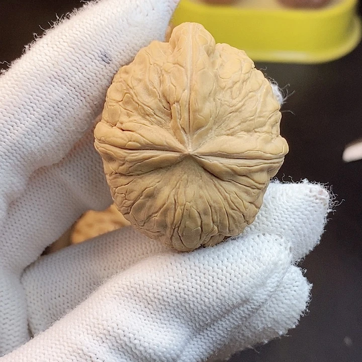 名***屁文玩核桃吊坠瑕疵单只不退不换