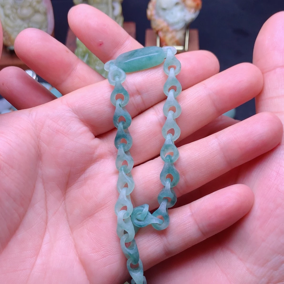 定制翡翠未镶嵌阿*。手链