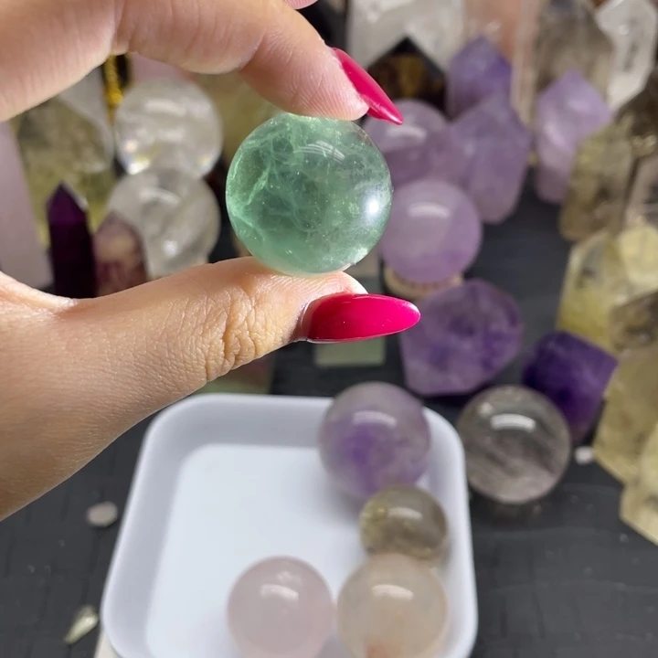 3绿莹石球未镶嵌水晶天然水晶