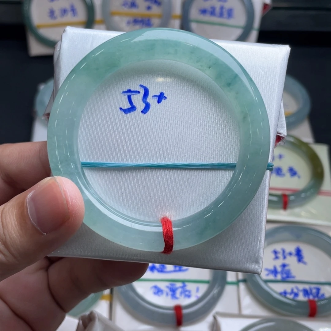 翡翠未镶嵌手镯翡翠手镯