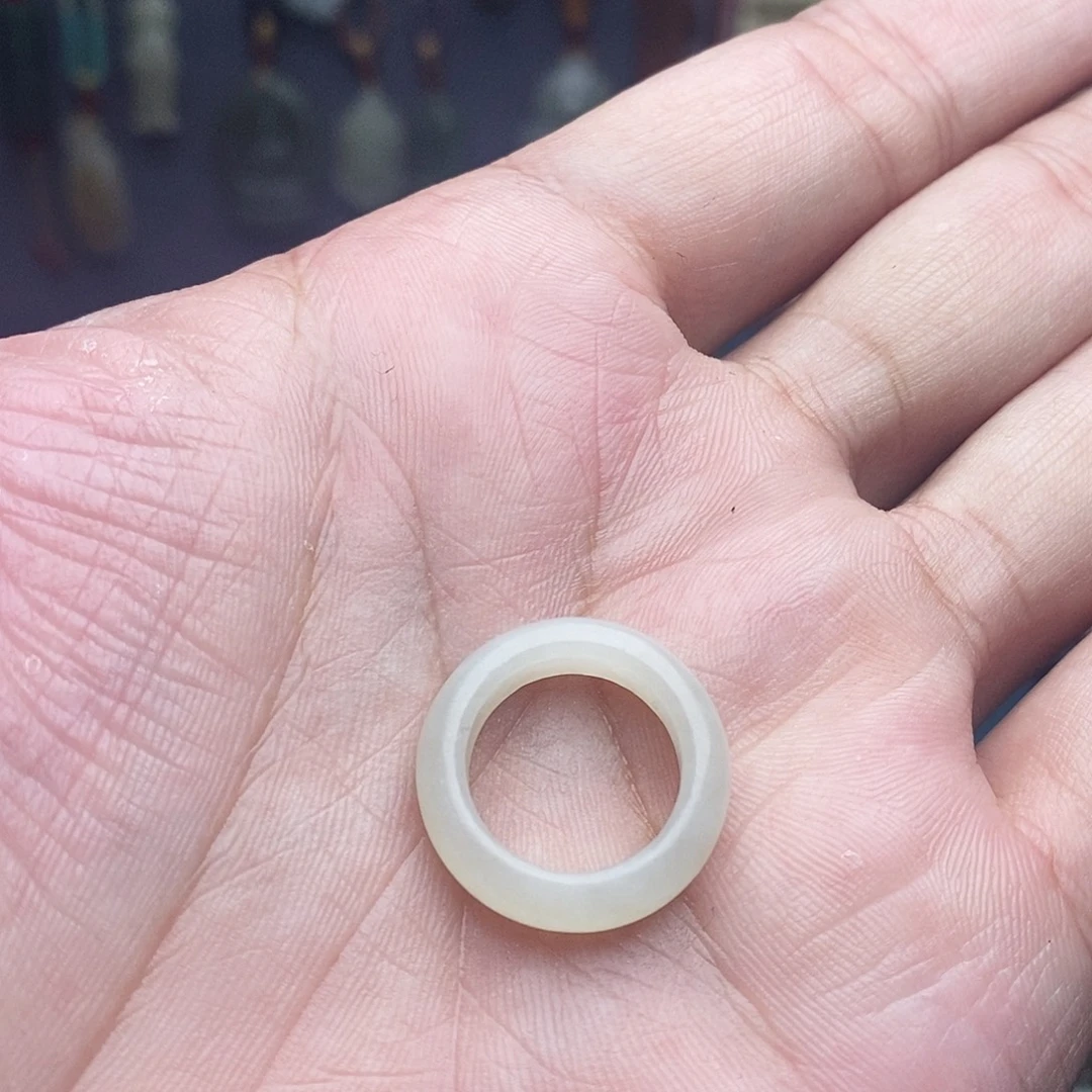 和田玉未镶嵌颈饰圈口14.3