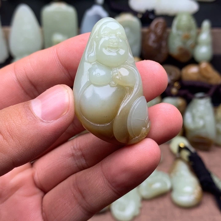 和田玉（糖玉）未镶嵌颈饰